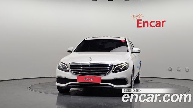 Mercedes-Benz E-Class (W213) E220d 4MATIC Exclusive 2020 — фото 3