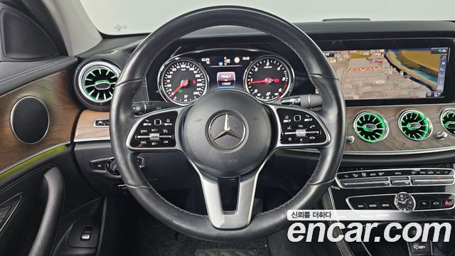 Mercedes-Benz E-Class (W213) E220d 4MATIC Exclusive 2020 — фото 14