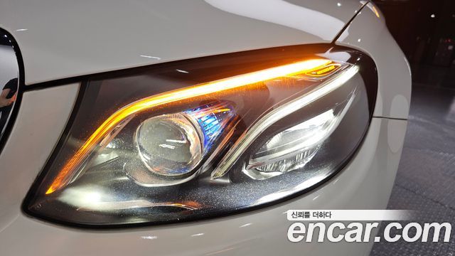 Mercedes-Benz E-Class (W213) E220d 4MATIC Exclusive 2020 — фото 22