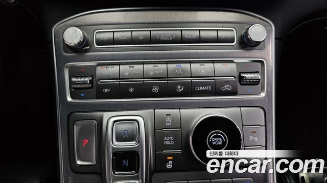 Hyundai Santa Fe Diesel 2.2 2WD Calligraphy 2021 — фото 34