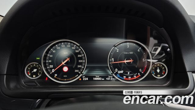 BMW 5 Series (F10) 520d M Aero Dynamic 2016 — фото 8