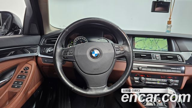 BMW 5 Series (F10) 520d M Aero Dynamic 2016 — фото 16