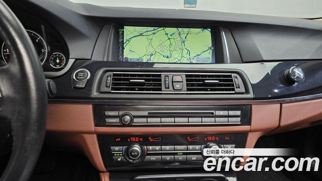 BMW 5 Series (F10) 520d M Aero Dynamic 2016 — фото 17