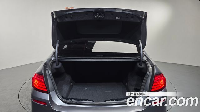 BMW 5 Series (F10) 520d M Aero Dynamic 2016 — фото 24