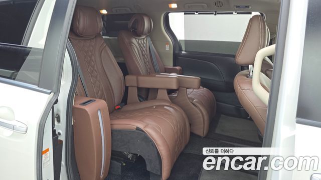 Toyota Sienna 3.5 AWD 2020 — фото 11