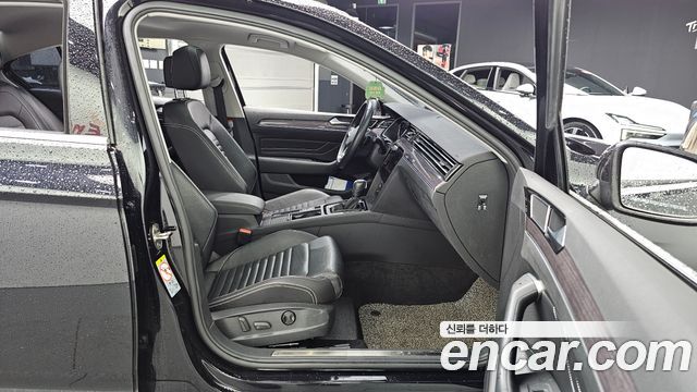 Volkswagen Passat GT (B8) 2.0 TDI 4Motion Prestige 2021 — фото 11