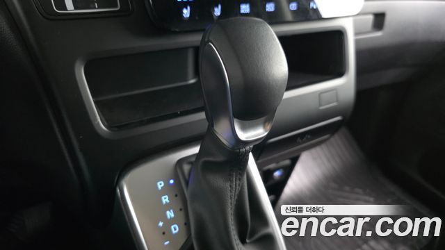 Hyundai Staria Cargo 5-Seater Modern 2025 — фото 9