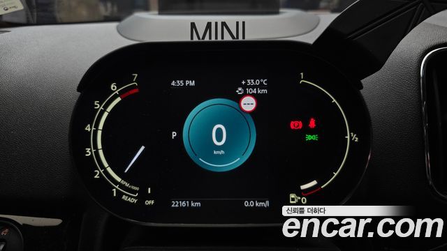 MINI Cooper Countryman Classic Plus Launch Pack 2nd Gen 2023 — фото 8