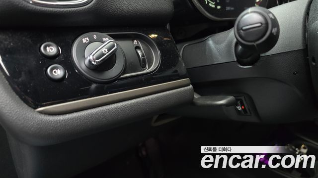 MINI Cooper Countryman Classic Plus Launch Pack 2nd Gen 2023 — фото 19