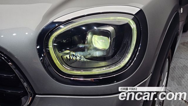 MINI Cooper Countryman Classic Plus Launch Pack 2nd Gen 2023 — фото 22