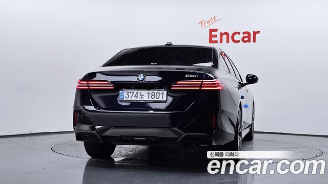 BMW 5 Series (G60) 520i M Sport 2025 — фото 4
