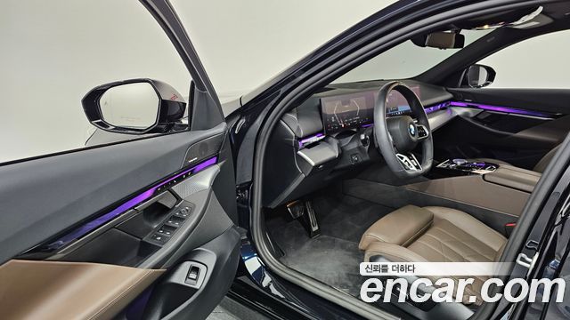 BMW 5 Series (G60) 520i M Sport 2025 — фото 10