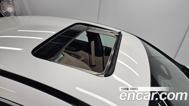 Mercedes-Benz AMG GT 4Door 43 4MATIC+ 2025 — фото 16