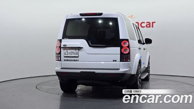 Land Rover Discovery 4 3.0 SDV6 SE 2016 — фото 4