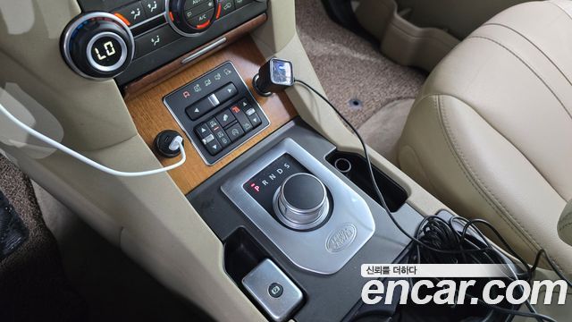 Land Rover Discovery 4 3.0 SDV6 SE 2016 — фото 9