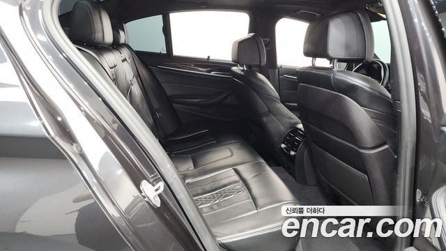 BMW 5 Series (G30) 530d M Sport Package 2017 — фото 11