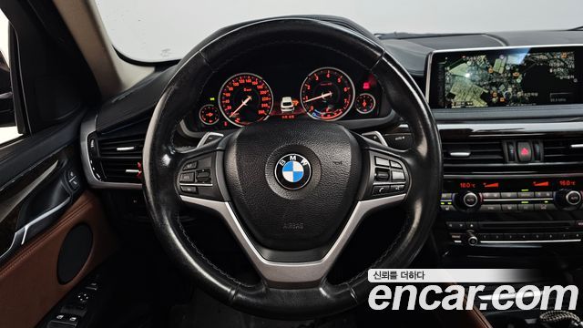 BMW X6 (F16) xDrive 35i 2015 — фото 16