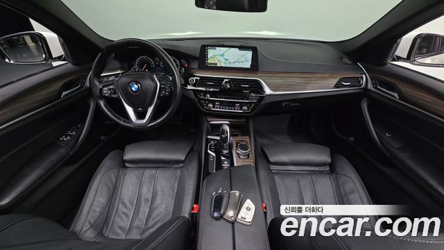 BMW 5 Series (G30) 520d xDrive M Sport Package Plus 2017 — фото 7