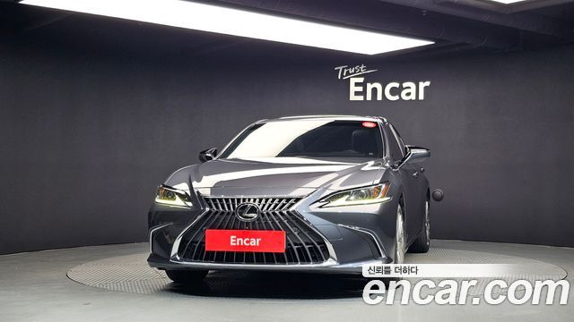 Lexus ES300h (VII) Luxury Plus 2023 — фото 3