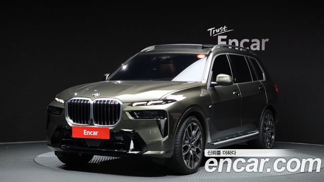 BMW X7 (G07) xDrive 40i M Sport 7STR 2025 — фото 1