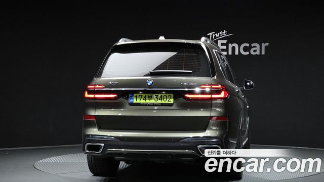 BMW X7 (G07) xDrive 40i M Sport 7STR 2025 — фото 4