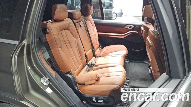 BMW X7 (G07) xDrive 40i M Sport 7STR 2025 — фото 11