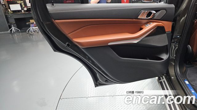 BMW X7 (G07) xDrive 40i M Sport 7STR 2025 — фото 25