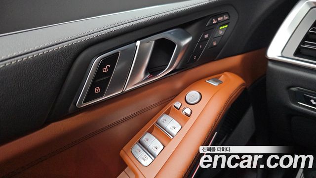 BMW X7 (G07) xDrive 40i M Sport 7STR 2025 — фото 33