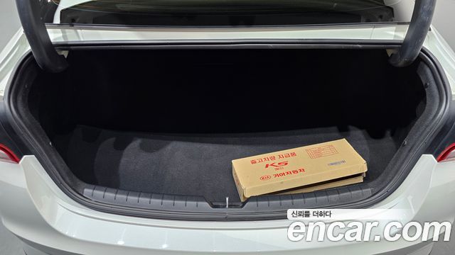 Kia K5 (III) 2.0 Noblesse 2021 — фото 20