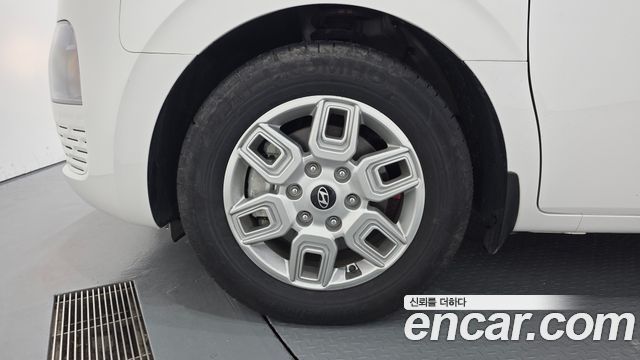 Hyundai Staria 4WD Wheel Chair Lift/Slope 2025 — фото 5
