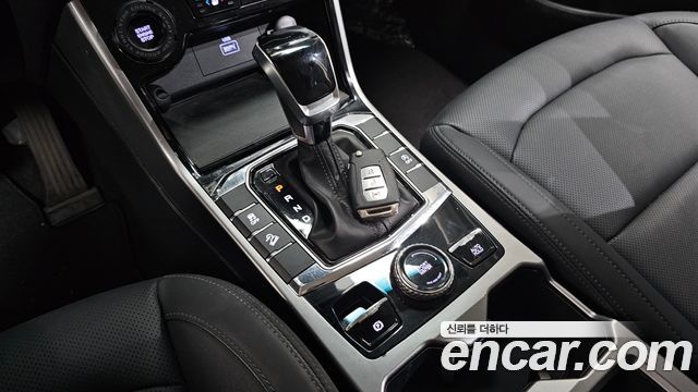 KG Mobility (SsangYong) Beautiful Korando Gasoline 1.5 2WD C5 Plus 2021 — фото 9