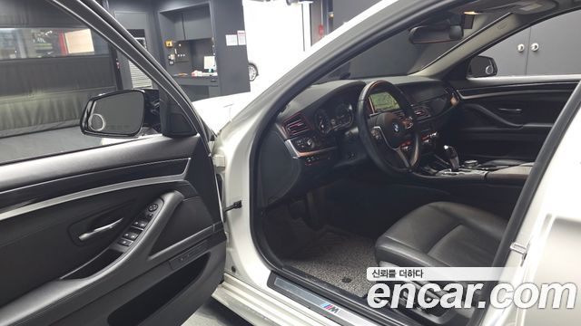 BMW 5 Series (F10) 520d M Aero Dynamic 2016 — фото 10