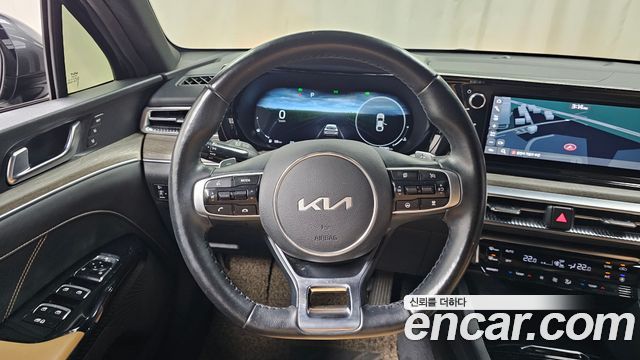 Kia K5 (III) 1.6 Turbo Signature 2022 — фото 13