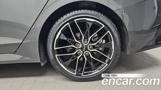 Kia K5 (III) 1.6 Turbo Signature 2022 — фото 21
