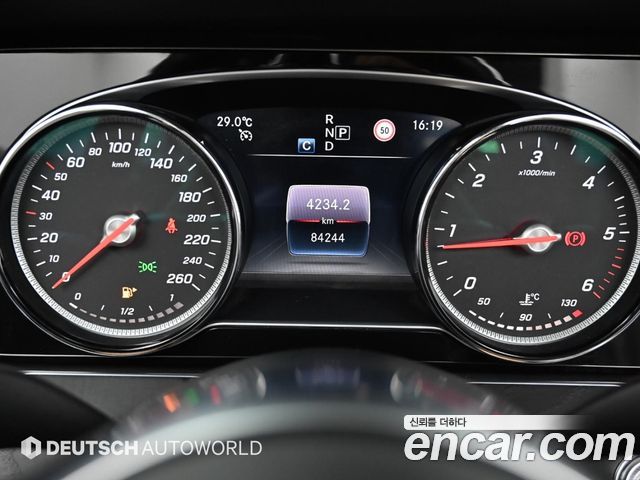 Mercedes-Benz E-Class (W213) E220d Cabriolet 2019 — фото 8