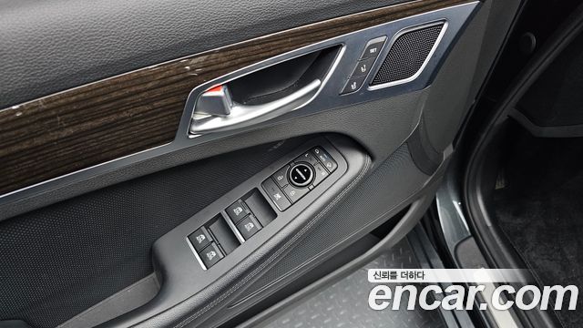 Genesis G80 3.3 GDI AWD Luxury 2020 — фото 28