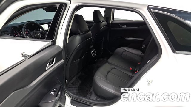 Kia K5 (III) 1.6 Turbo Prestige 2023 — фото 12