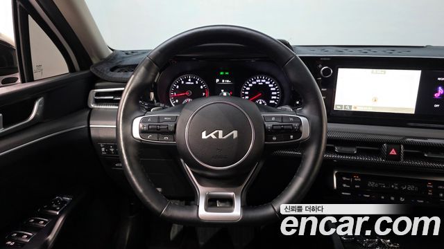 Kia K5 (III) 1.6 Turbo Prestige 2023 — фото 13