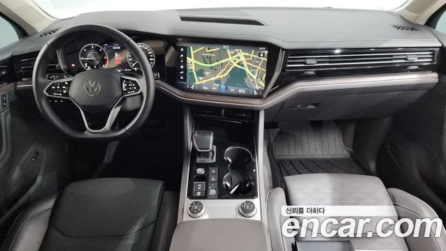 Volkswagen Touareg (III) 3.0 TDI Prestige 2023 — фото 7