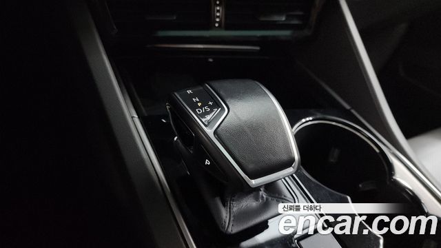 Volkswagen Touareg (III) 3.0 TDI Prestige 2023 — фото 9