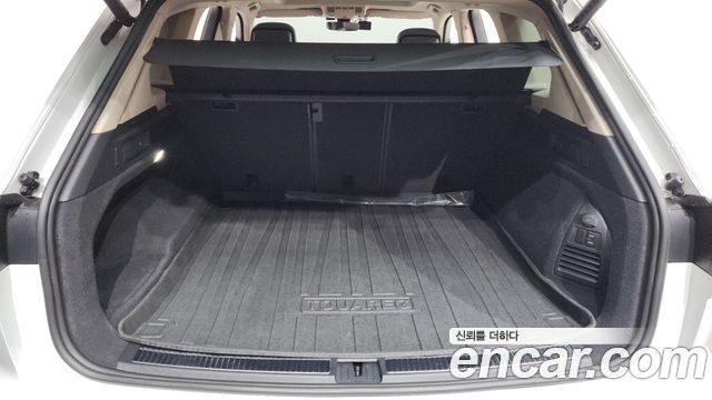 Volkswagen Touareg (III) 3.0 TDI Prestige 2023 — фото 28