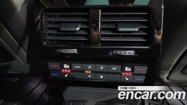 Volkswagen Touareg (III) 3.0 TDI Prestige 2023 — фото 33