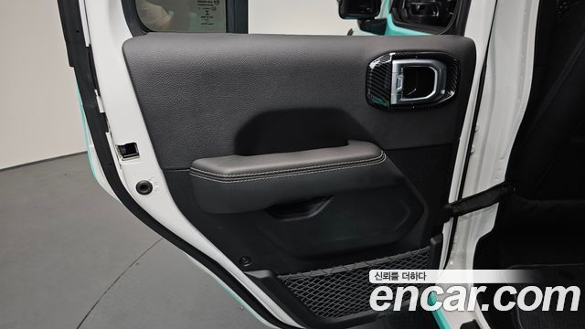 Jeep Wrangler (JL) 2.0 Overland 4Door 80th Edition 2021 — фото 25