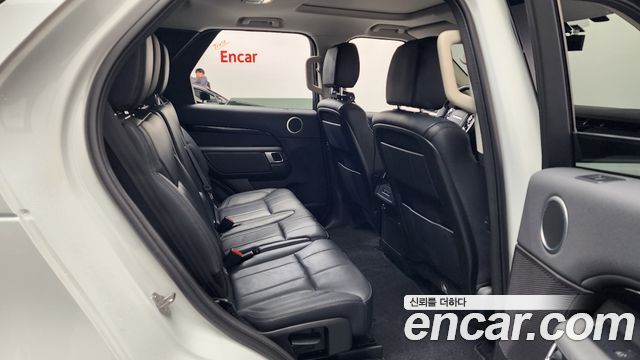 Land Rover Discovery 5 2.0 SD4 SE 2019 — фото 11