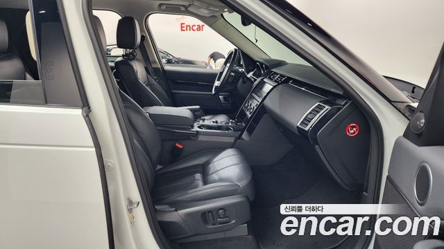 Land Rover Discovery 5 2.0 SD4 SE 2019 — фото 26