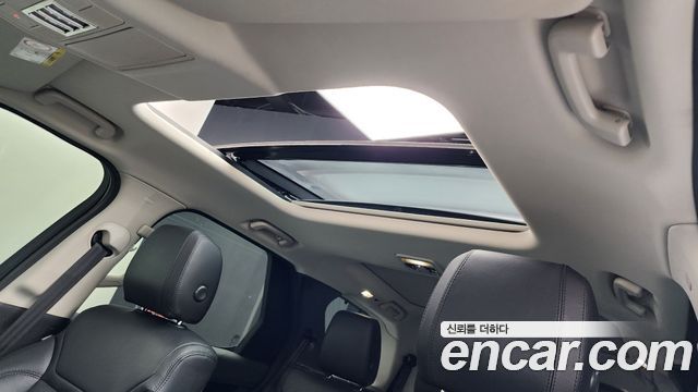 Land Rover Discovery 5 2.0 SD4 SE 2019 — фото 27