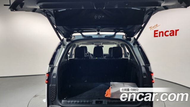 Land Rover Discovery 5 2.0 SD4 SE 2019 — фото 29