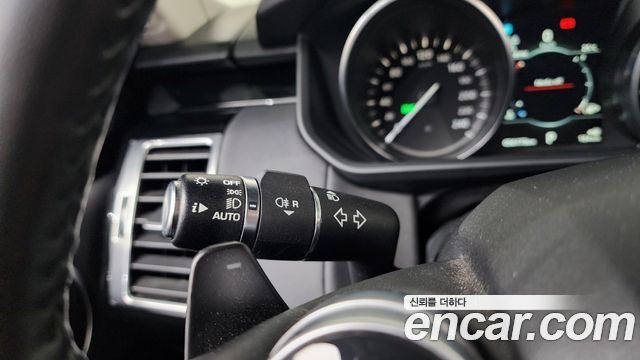 Land Rover Discovery 5 2.0 SD4 SE 2019 — фото 35