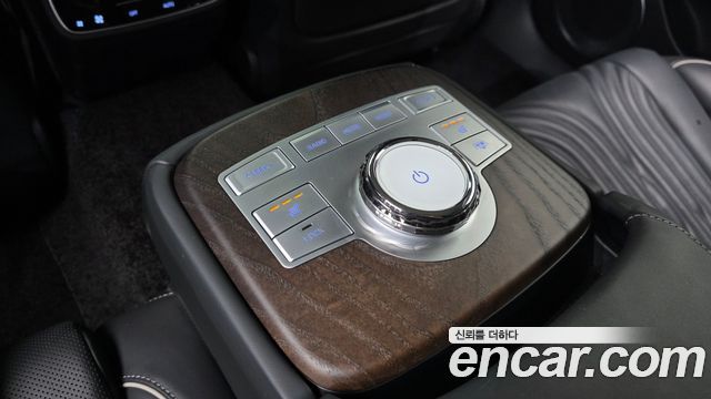 Genesis G80 (RG3) Gasoline 3.5 Turbo AWD 2024 — фото 18