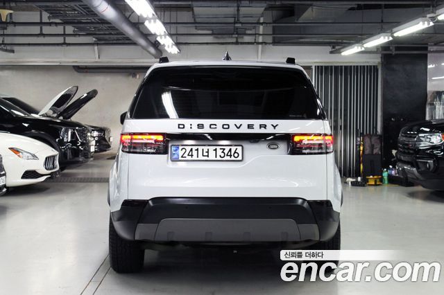 Land Rover Discovery 5 2.0 SD4 SE 2018 — фото 5